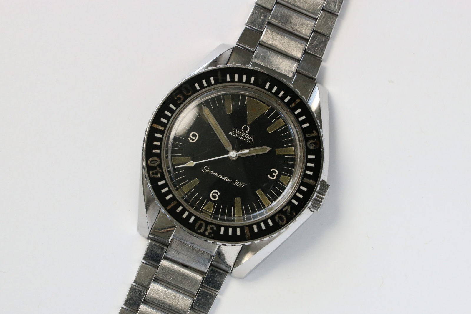 OMEGA SEAMASTER 300 \