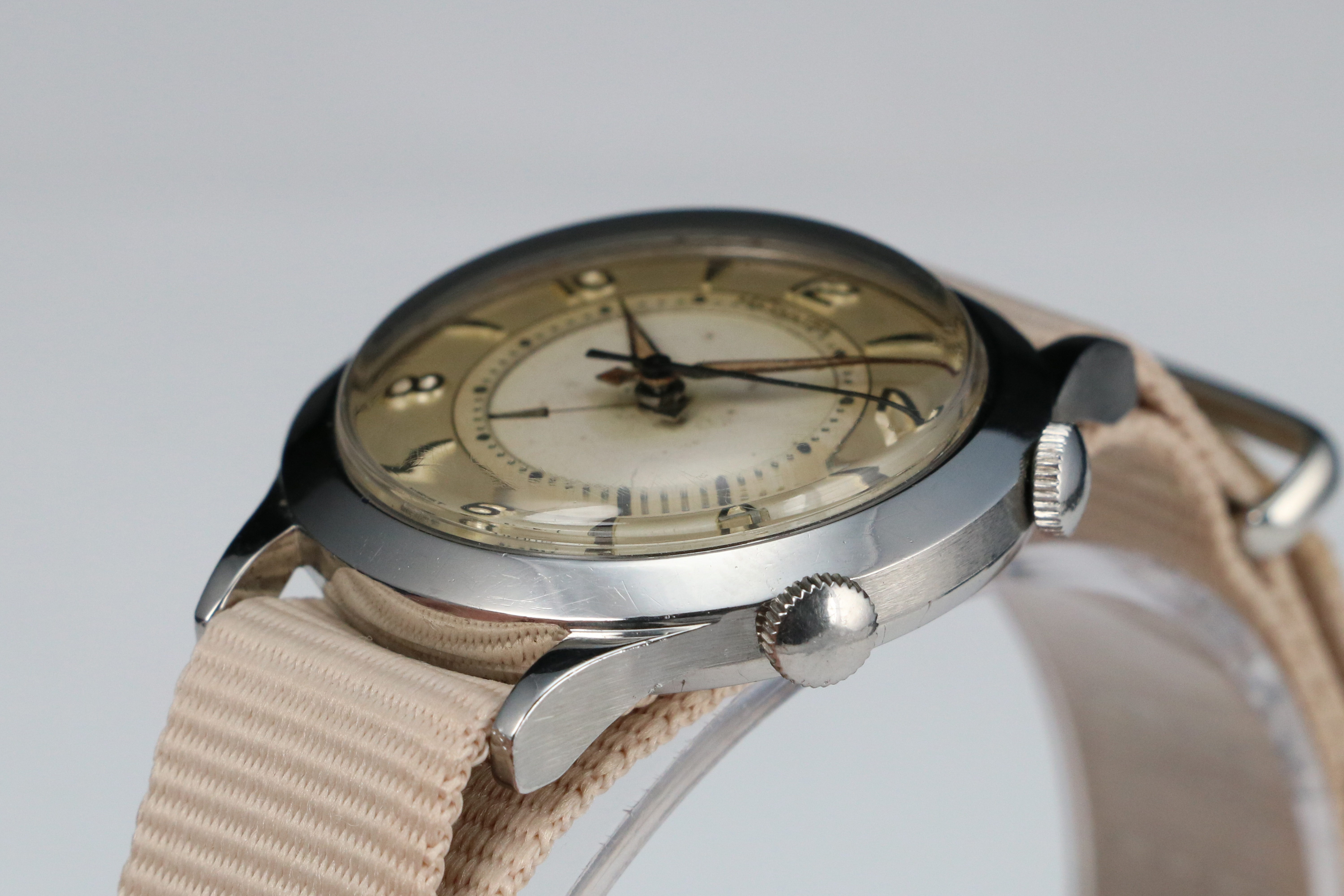 1950'S LECOULTRE MEMOVOX WRIST ALARM • Vintage Watches For Sale - Certified  Authentic - Stetz & Co.
