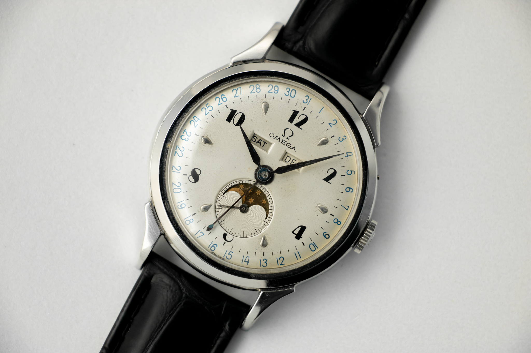 1950 OMEGA COSMIC 2486 TRIPLE CALENDAR 37.3MM STEEL Vintage Watches For Sale Certified Authentic Stetz Co